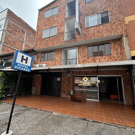 Hotel Picasso 70 Medellin Luaran gambar