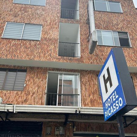 Hotel Picasso 70 Medellin Luaran gambar
