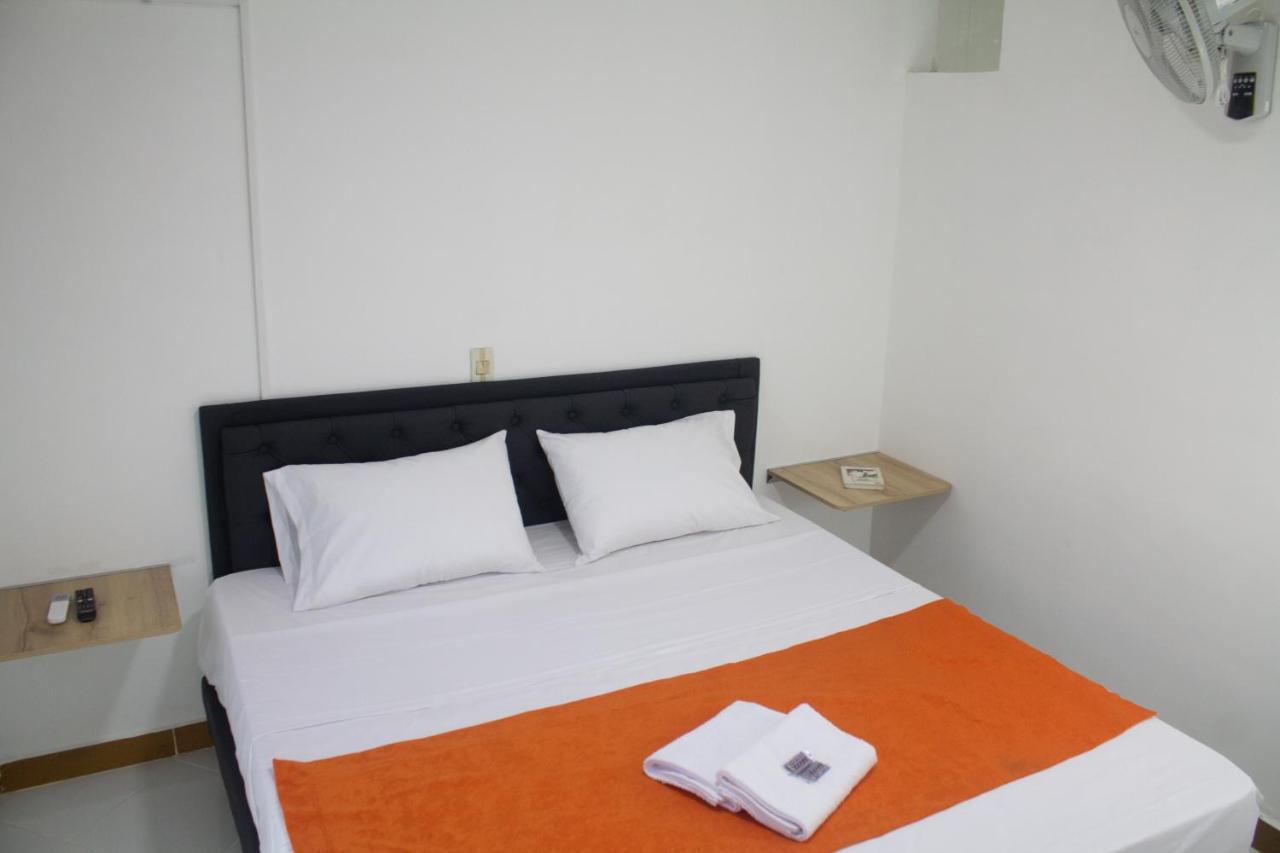 Hotel Picasso 70 Medellin Luaran gambar