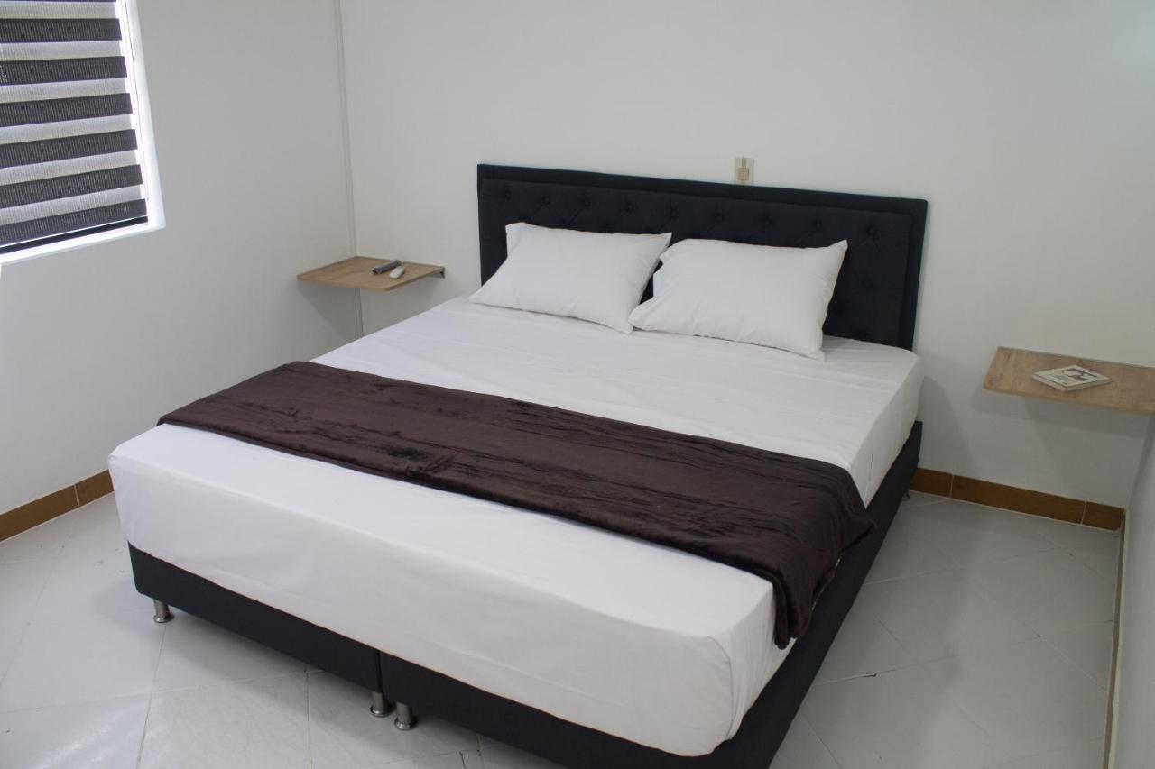 Hotel Picasso 70 Medellin Luaran gambar