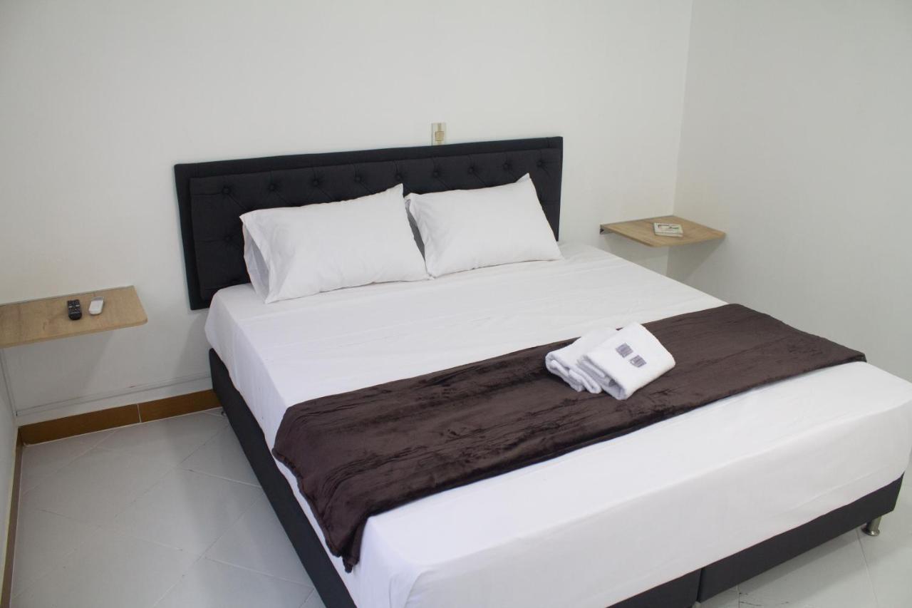 Hotel Picasso 70 Medellin Luaran gambar