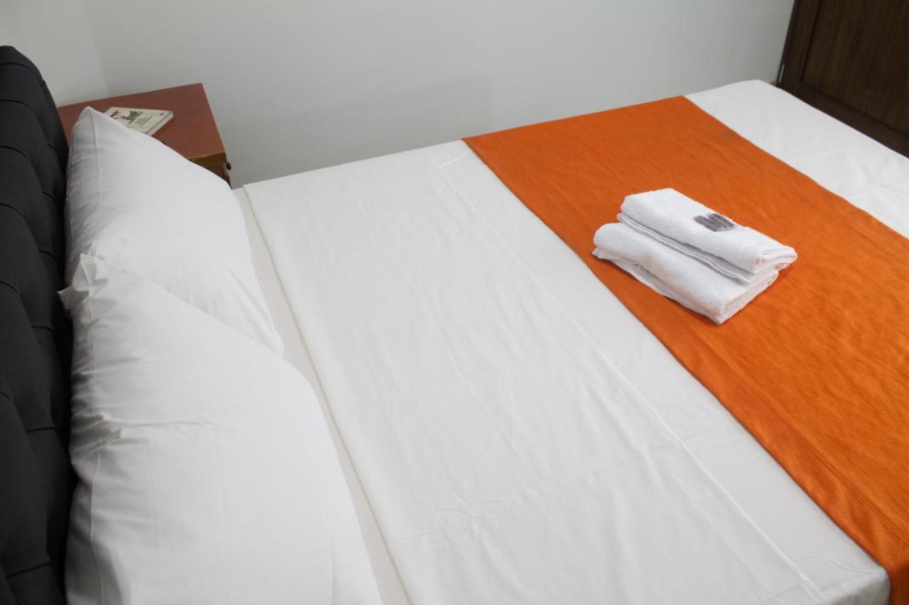 Hotel Picasso 70 Medellin Luaran gambar