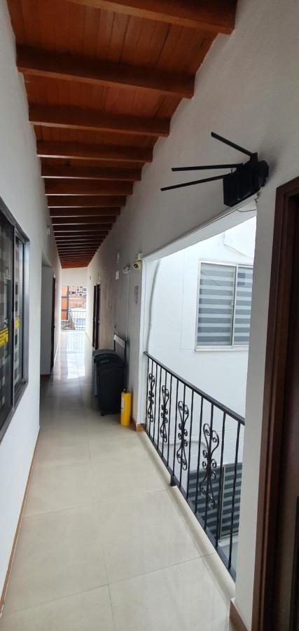 Hotel Picasso 70 Medellin Luaran gambar