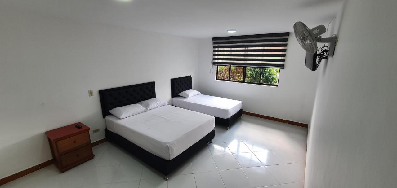 Hotel Picasso 70 Medellin Luaran gambar
