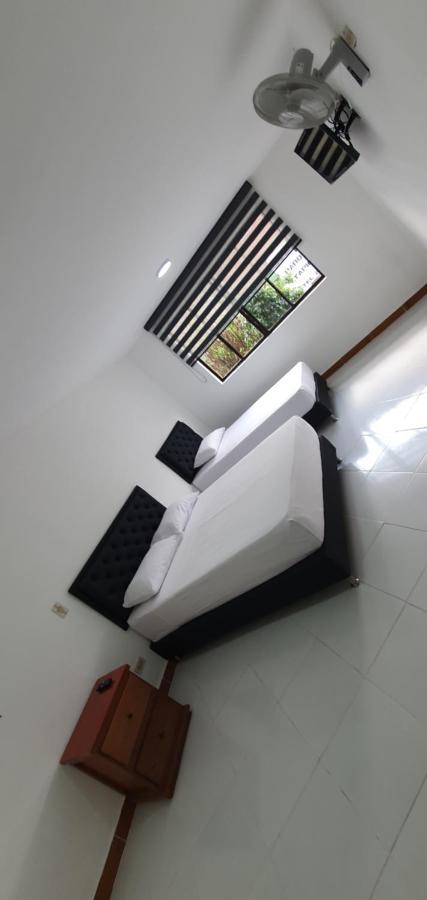 Hotel Picasso 70 Medellin Luaran gambar