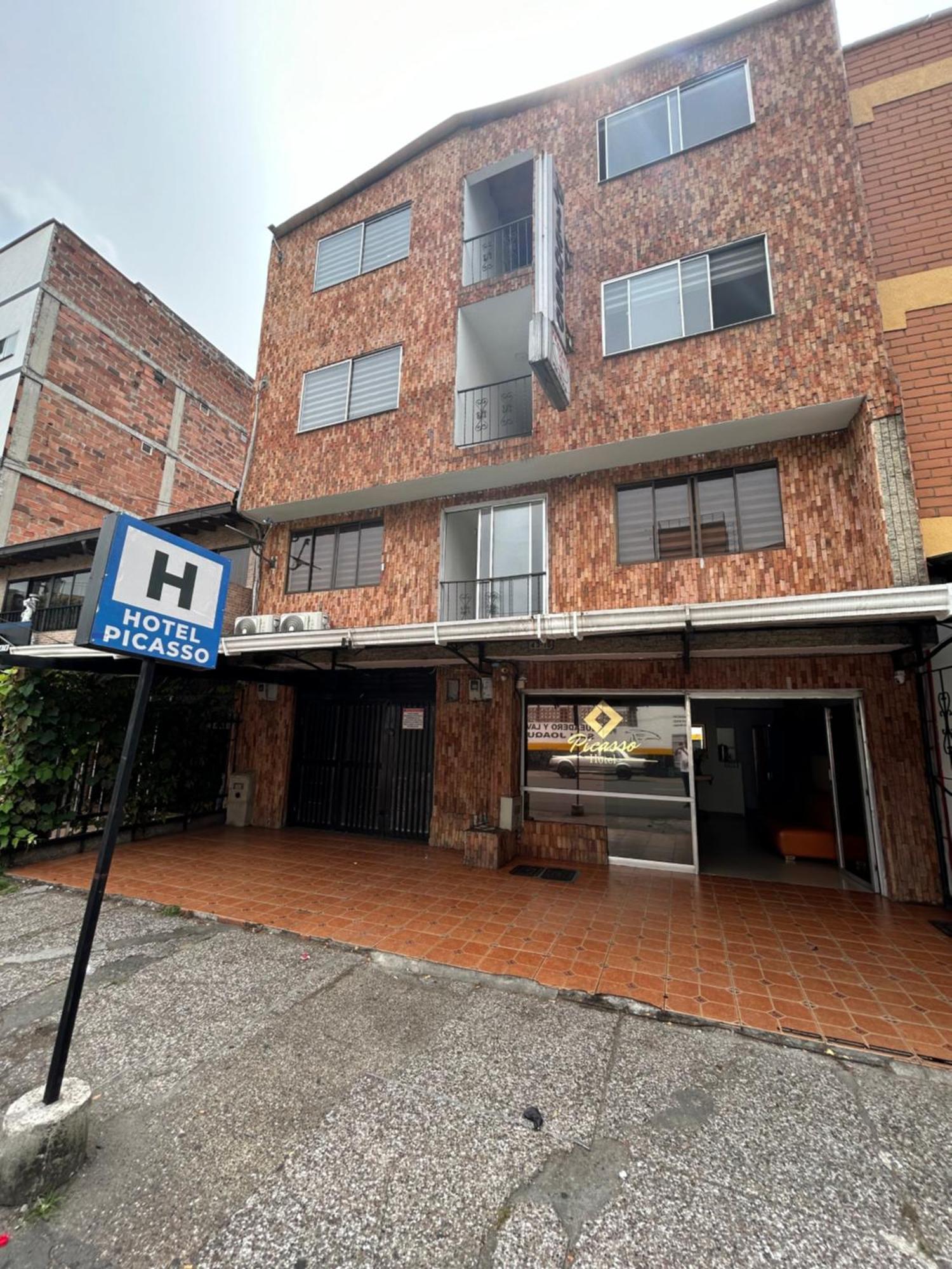 Hotel Picasso 70 Medellin Luaran gambar
